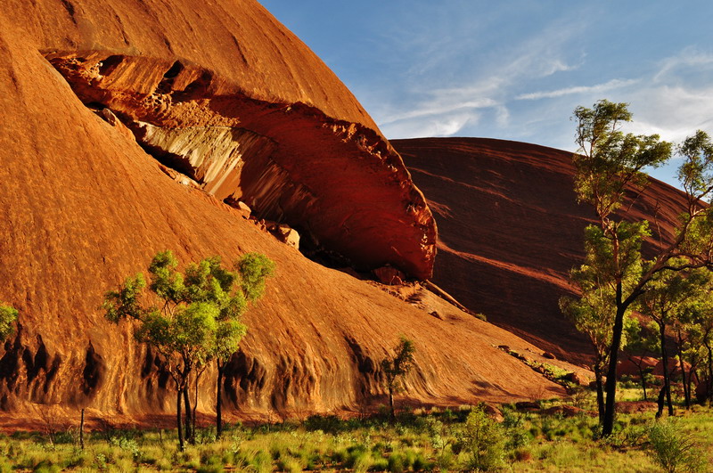 Uluru - w _wietle porannego s_o_ca W czerwonym sercu Australii